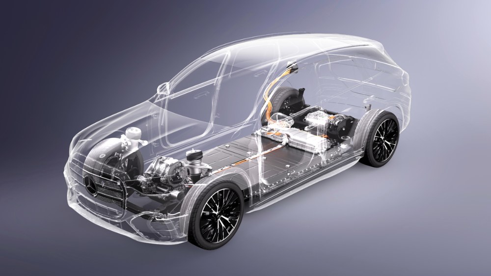 Mercedes-Benz GLC EQ – Oba vozy mají ­akumulátor umístěný v podlaze, liší se použitými typy elektromotorů