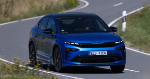 Enyaq RS se od Elroqu RS liší tvarem nárazníku s lakovanou spodní částí