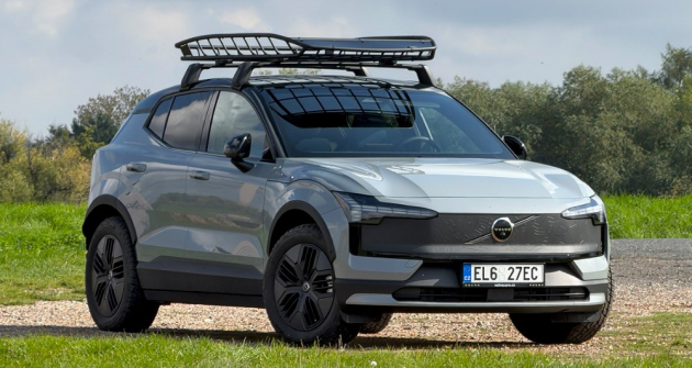 Volvo EX30 Cross Country