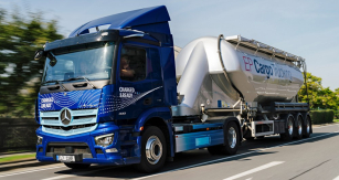 MB eActros pro těžký rozvoz