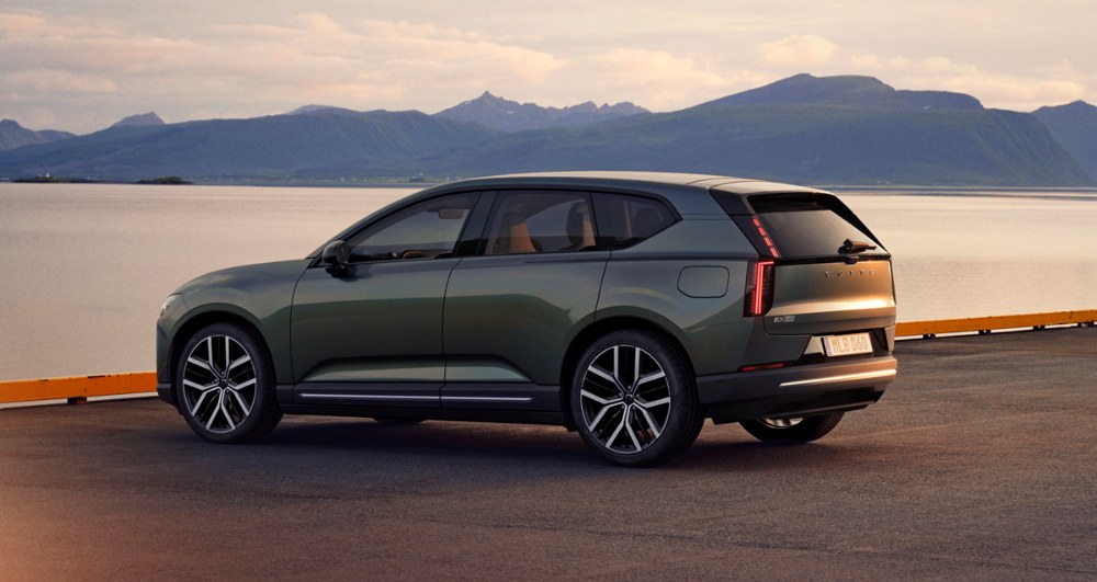 Volvo XC60 se nedávno stalo nejúspěšnějším typem své značky. Podaří se novince EX60 na tento úspěch navázat?