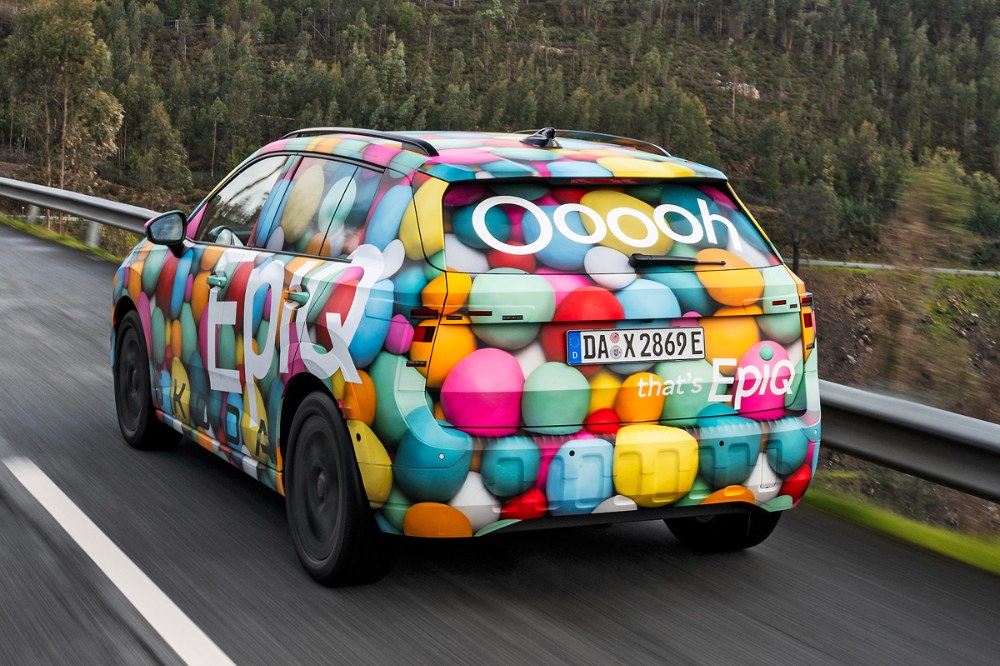 Přes kamufláž to není příliš vidět, ale Epiq vyniká velmi jednoduchými liniemi a několika vtipnými detaily. Není zde žádný lom, žádný prolis navíc