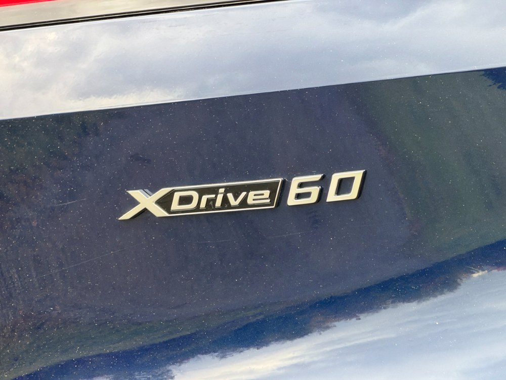 BMW iX