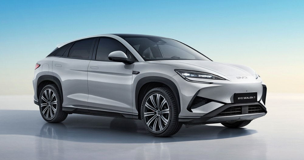 BYD Sealion 7