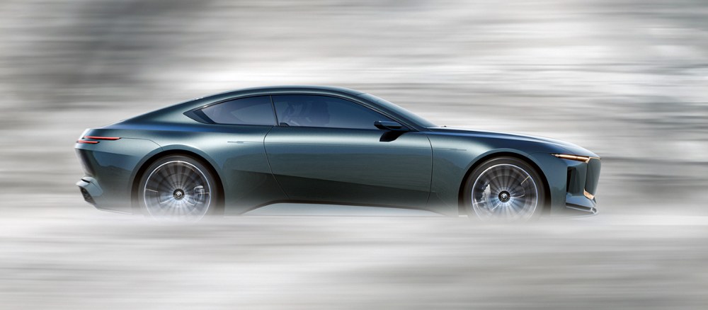 Více než 5,2 metru dlouhé dvoudveřové GT vzniklo na základech BMW M8 Gran Coupé, z něhož přebírá kompletní techniku včetně přeplňovaného osmiválce a osmistupňové ­převodovky ZF