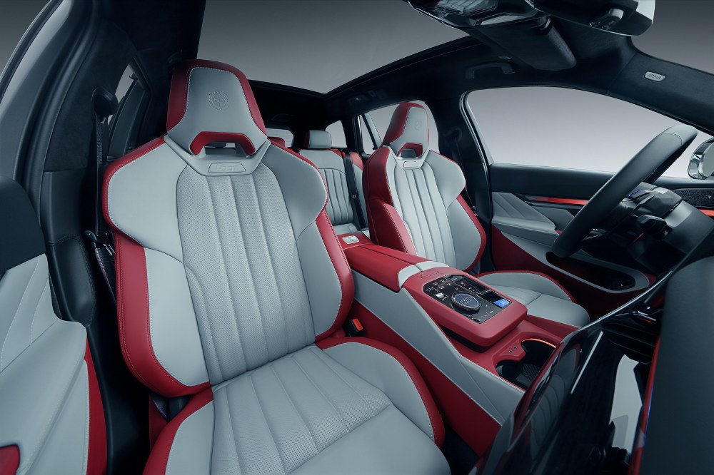bovensiepen-05-gt-23-interior.jpg