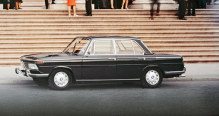 BMW 2000