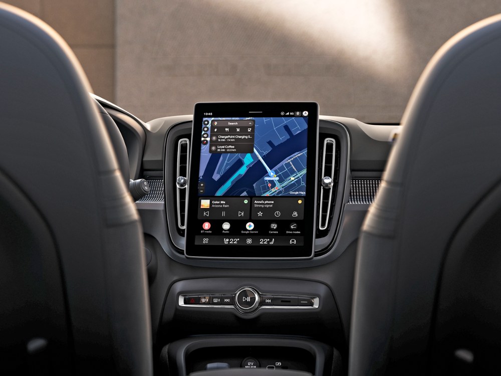 Infotainment s displejem o úhlopříčce 11,2 palce a operační systém s nejnovějším uživatelským prostředím Volvo Infotainment s displejem o úhlopříčce 11,2 palce a operační systém s nejnovějším uživatelským prostředím Volvo