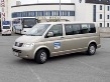 VW T5 Shuttle je dlouhý jezevčík vhodný pro hotelové služby.