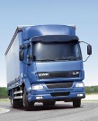 DAF FA 55E.18 má celkovou hmotnost 18 tun