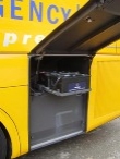 Akumulátory jsou umístěny ve speciálním odděleném boxu v zadní části vozidla