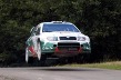 Takhle si zaskákal Auriol při debutu Fabie WRC v Německu.